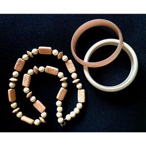 Vintage Cream and Peach Bead Necklace with Matching Bangles
